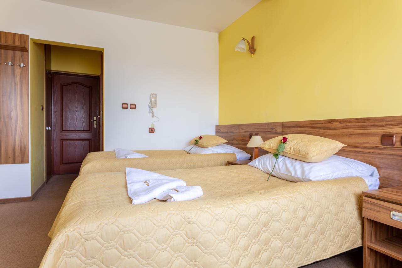 Hotel Goralski Raj Nowy Targ Exterior photo