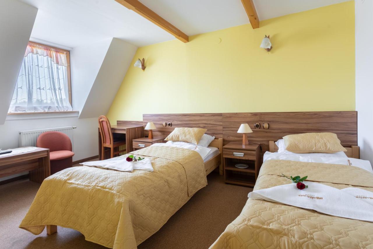 Hotel Goralski Raj Nowy Targ Exterior photo